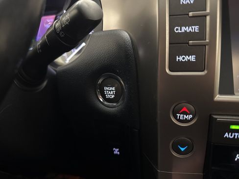 Used 2016 Lexus GX 460 image 31