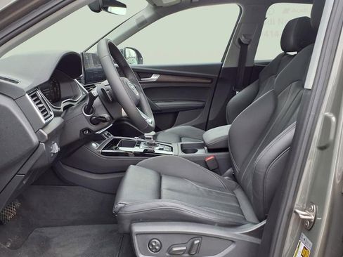 Used 2025 Audi Q5 2.0T Premium Plus w/ Premium Plus Package AWD/4WD image 6