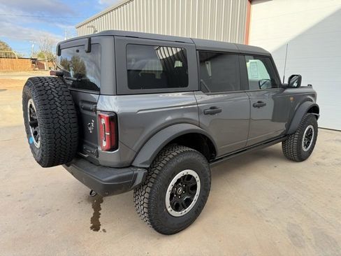 New 2025 Ford Bronco Badlands w/ Sasquatch Package image 8