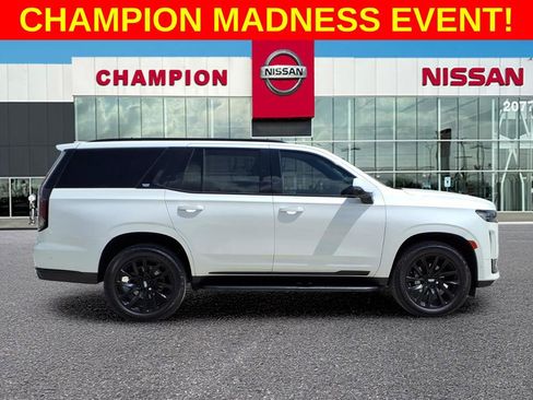 Used 2021 Cadillac Escalade Sport w/ Driver Assist Tech Package image 8