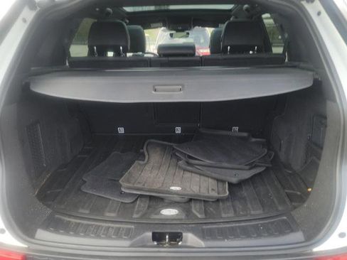 Used 2021 Land Rover Discovery Sport SE image 13