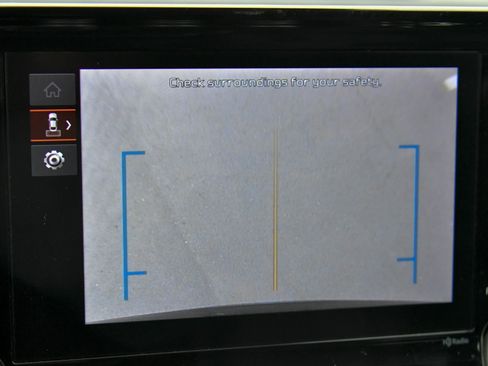 Used 2023 Kia Sorento LX image 19