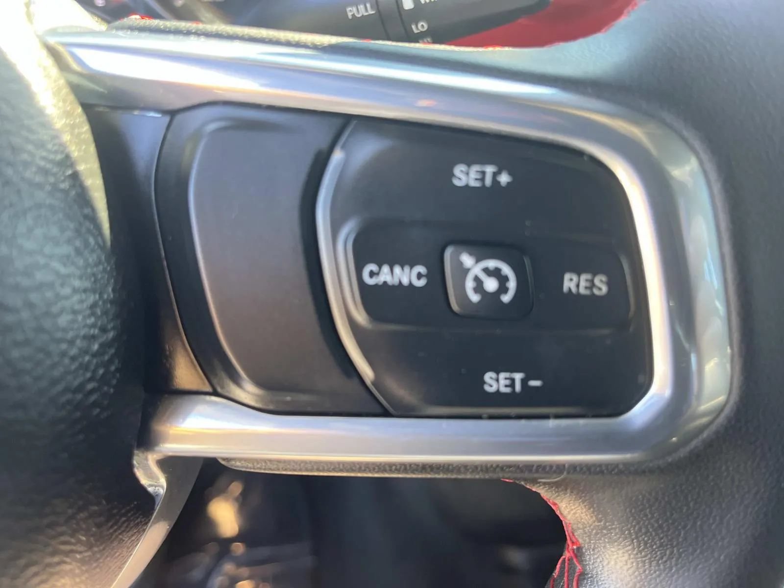 Used 2023 Jeep Gladiator Rubicon AWD/4WD image 31