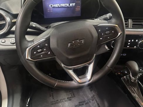 Used 2024 Chevrolet Trax ACTIV w/ Sunroof Package FWD image 10