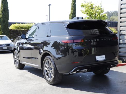 New 2026 Land Rover Range Rover Sport SE AWD/4WD image 8