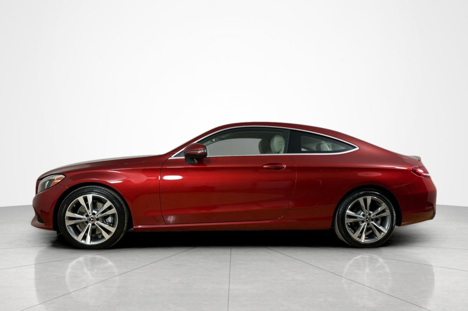 Used 2017 Mercedes-Benz C 300 Coupe image 2