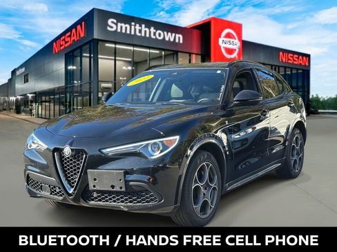 Used 2022 Alfa Romeo Stelvio Ti image 2