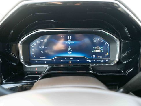 Used 2024 Chevrolet Silverado 1500 LT w/ Z71 Off-Road Package image 16