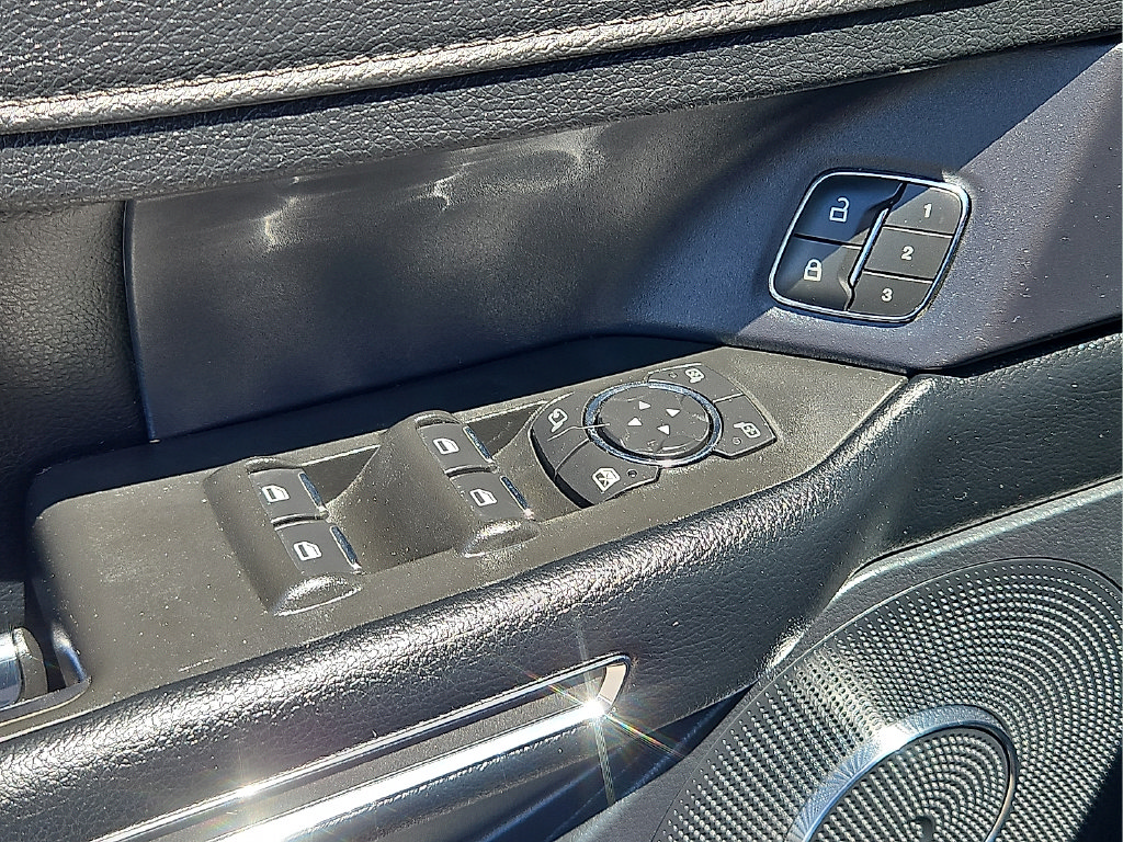 Used 2021 Ford Expedition XLT AWD/4WD image 12