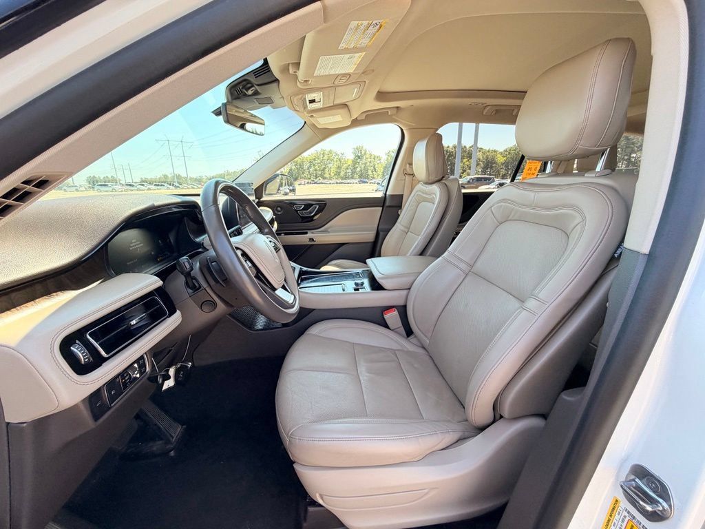 Used 2020 Lincoln Aviator Reserve w/ Equipment Group 201A AWD/4WD image 14