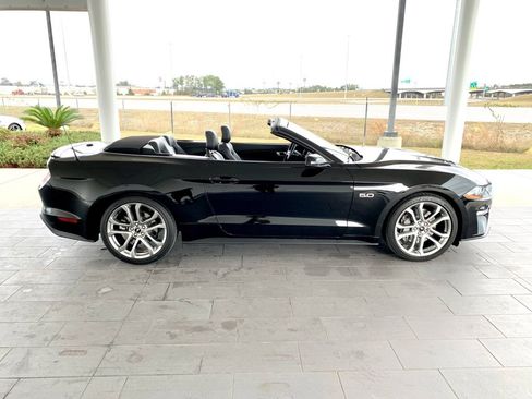 Used 2022 Ford Mustang GT Premium w/ Equipment Group 401A image 16