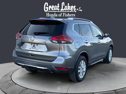 Used 2018 Nissan Rogue SV image 5