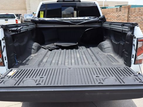 Used 2024 Nissan Titan PRO-4X w/ Pro-4x Convenience Package AWD/4WD image 29