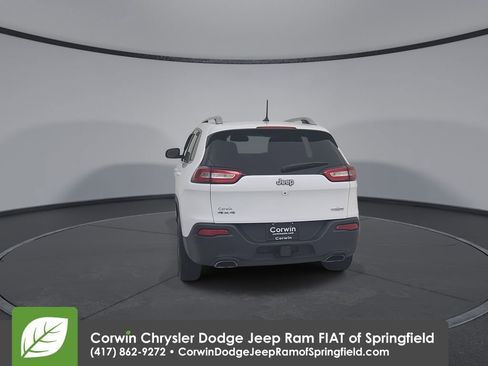 Certified 2016 Jeep Cherokee Latitude image 12