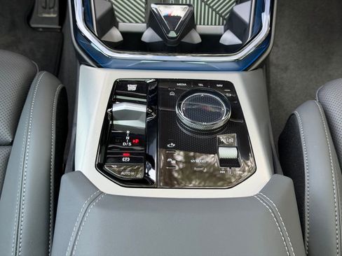 Certified 2025 BMW X3 xDrive30i w/ M Sport Package image 18