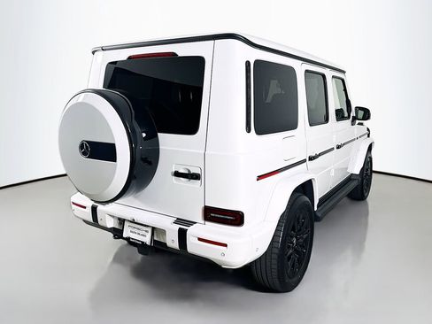 Used 2025 Mercedes-Benz G 550 image 9