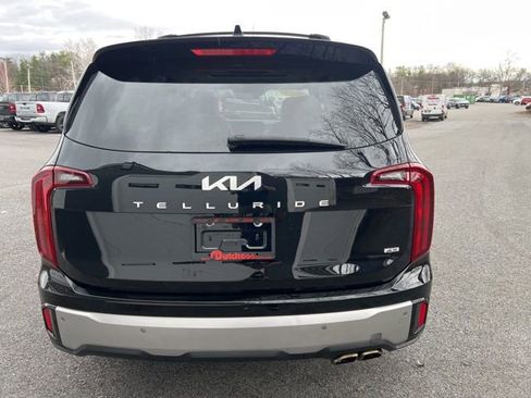 Used 2023 Kia Telluride S w/ S Sunroof Package image 4