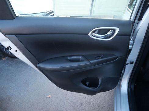Used 2018 Nissan Sentra SV image 26