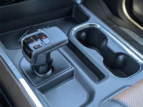 New 2026 Chevrolet Silverado 1500 High Country AWD/4WD image 33