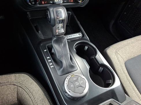 Certified 2025 Ford Bronco Big Bend image 14