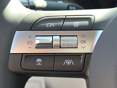 Used 2026 Hyundai Kona SEL Sport FWD image 25