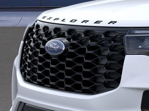 New 2026 Ford Explorer ST-Line w/ ST-Line Street Pack image 17