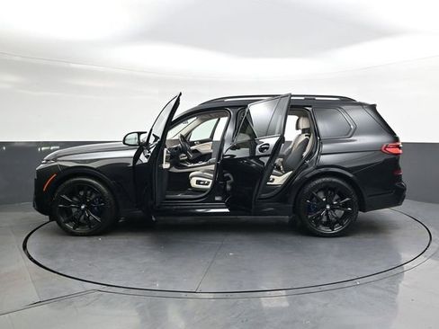 Used 2024 BMW X7 M60i w/ Executive Package image 37