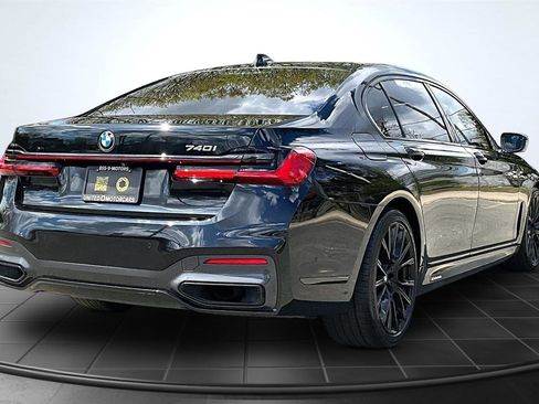 Used 2020 BMW 740i w/ M Sport Package RWD image 6