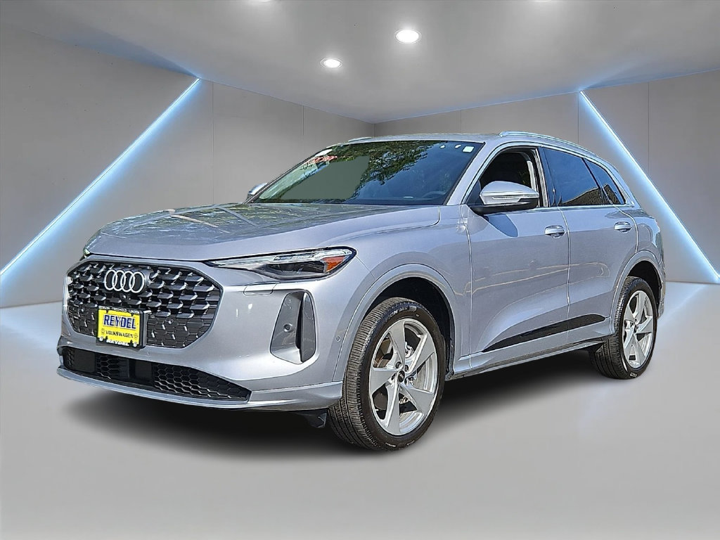 Used 2025 Audi Q5 Premium Plus AWD/4WD image 1