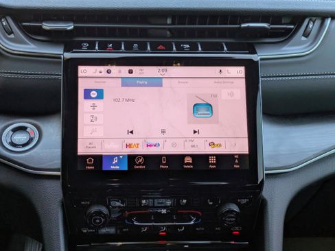 New 2025 Jeep Grand Cherokee Limited image 19