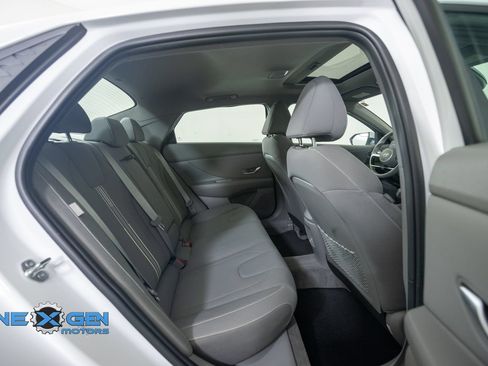 Used 2024 Hyundai Elantra SEL w/ Convenience Package FWD image 35