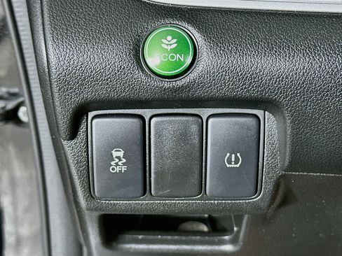 Used 2015 Honda CR-V LX image 17