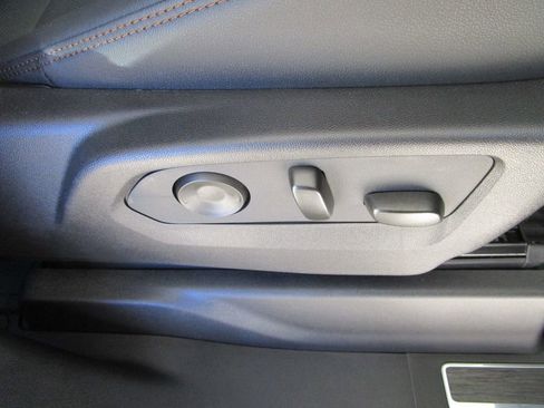 New 2026 GMC Sierra 1500 AT4 w/ AT4 Premium Package image 27