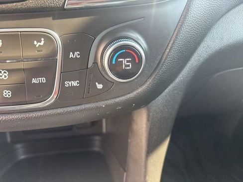 Used 2022 Chevrolet Equinox LT AWD/4WD image 25