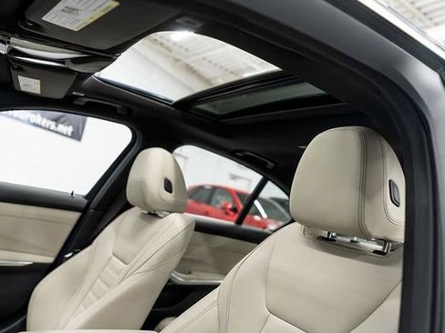 Used 2023 BMW 330e xDrive w/ Premium Package image 8