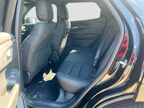 Used 2023 Chevrolet TrailBlazer RS w/ Sun and Liftgate Package image 25