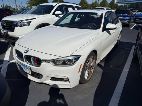 Used 2017 BMW 330e RWD image 2