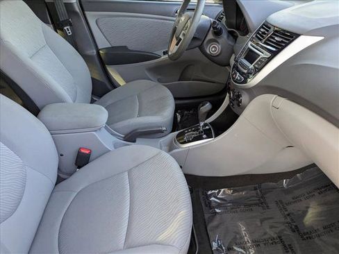 Used 2014 Hyundai Accent GLS w/ Option Group 2 FWD image 19