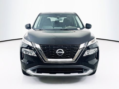 Used 2023 Nissan Rogue SV FWD image 2