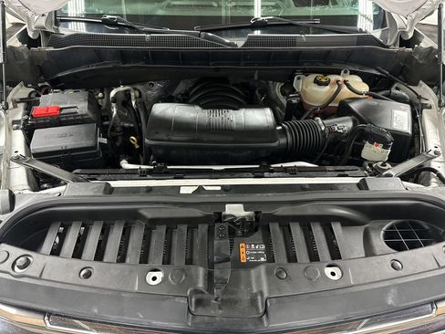 Used 2019 Chevrolet Silverado 1500 High Country w/ Technology Package image 43