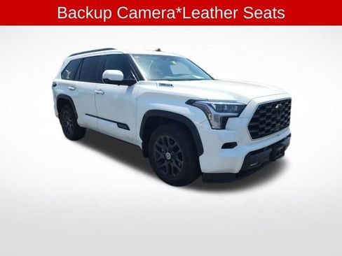 Used 2024 Toyota Sequoia Platinum AWD/4WD image 3