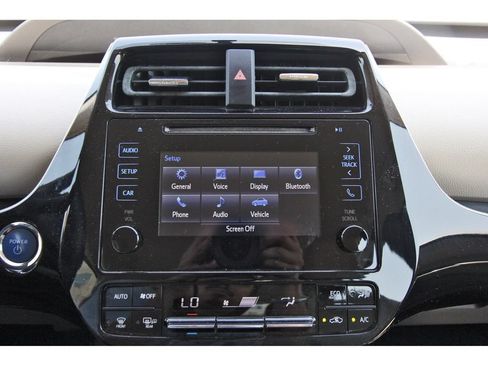 Used 2016 Toyota Prius Two FWD image 25