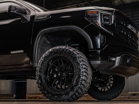 Used 2024 GMC Sierra 1500 Elevation w/ X31 Off-Road Package AWD/4WD image 16
