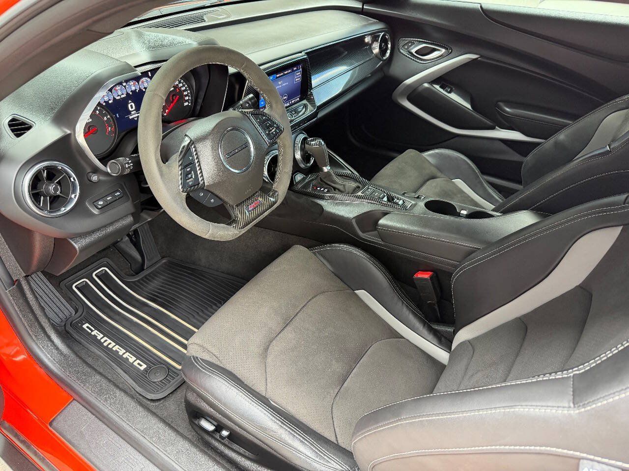 Used 2021 Chevrolet Camaro SS RWD image 16
