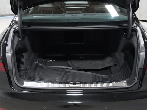 Used 2025 Audi A8 L 3.0T AWD/4WD image 22