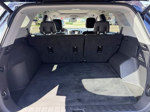 Used 2019 GMC Terrain SLT w/ Preferred Package AWD/4WD image 14
