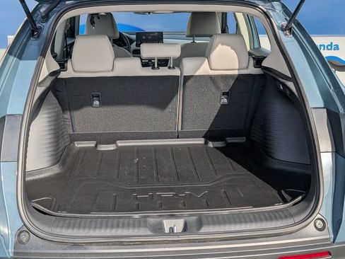 Used 2025 Honda HR-V LX image 10