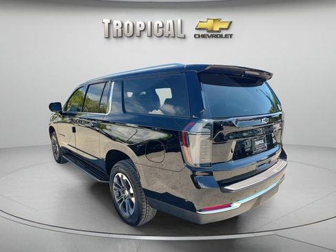 New 2026 Chevrolet Suburban LT w/ Comfort Package RWD image 3