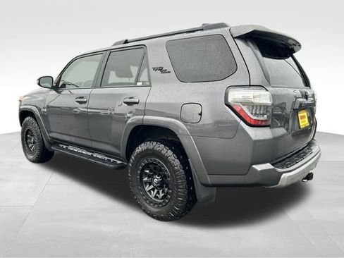 Used 2022 Toyota 4Runner TRD Off-Road Premium image 8