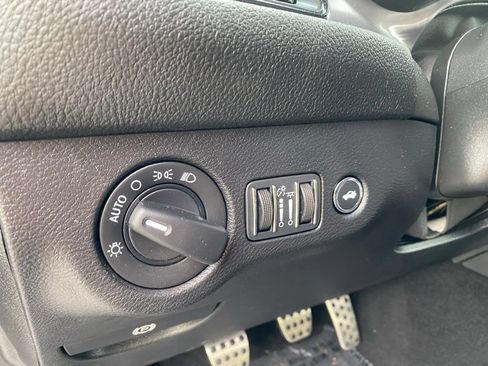 Used 2021 Dodge Challenger R/T Scat Pack RWD image 17